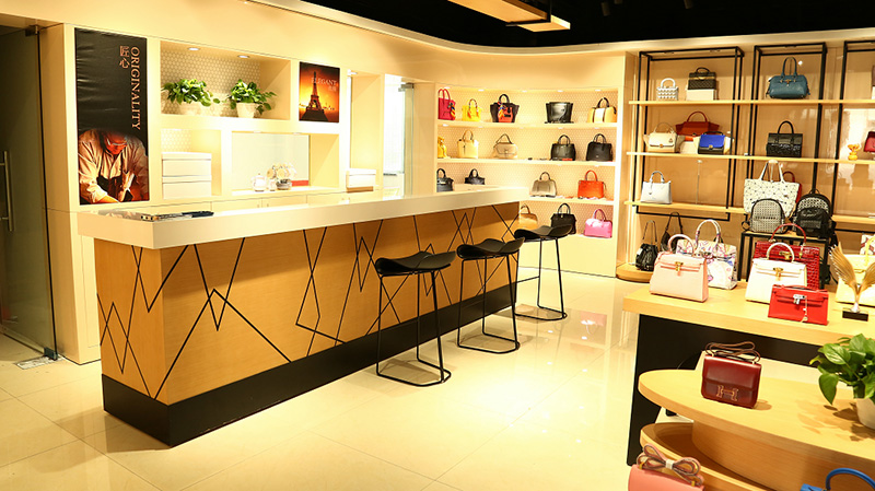 公文包生產(chǎn)廠家如何適應(yīng)未來市場發(fā)展